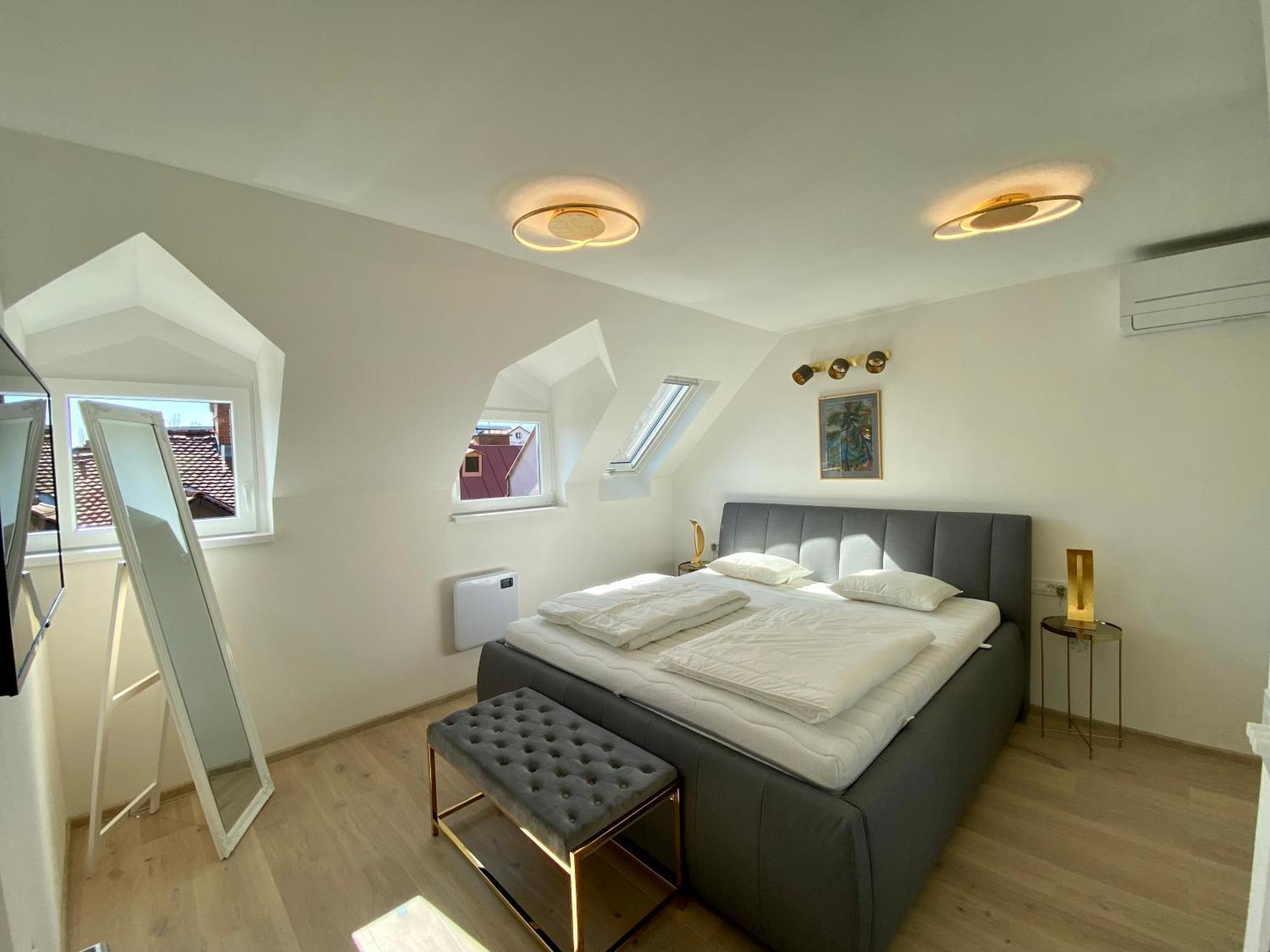 Ab Ljubljana - The Princess Castle Triplex ภายนอก รูปภาพ