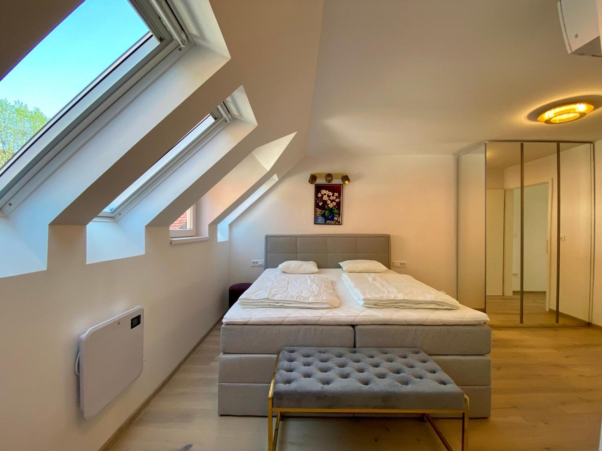 Ab Ljubljana - The Princess Castle Triplex ภายนอก รูปภาพ