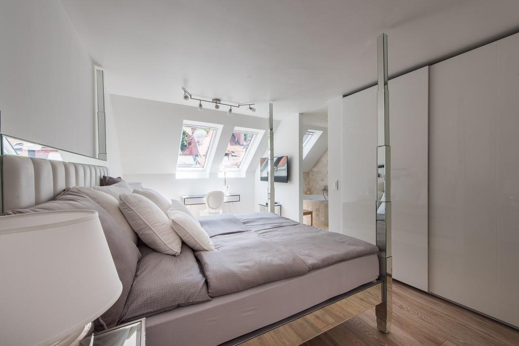 Ab Ljubljana - The Princess Castle Triplex ภายนอก รูปภาพ