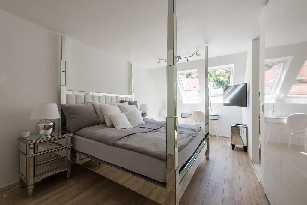 Ab Ljubljana - The Princess Castle Triplex ภายนอก รูปภาพ